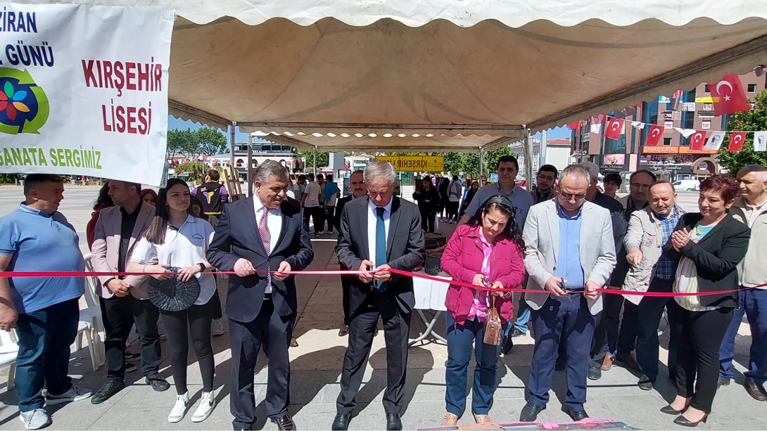 Çevre Haftası Kapsamında Kırşehir Lisesi Sergi Açılışı Yapıldı