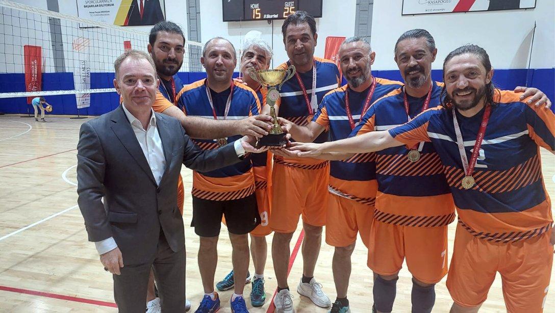 Voleybol Turnuvasında Şampiyon Kırşehir İl Millî Eğitim Müdürlüğü 