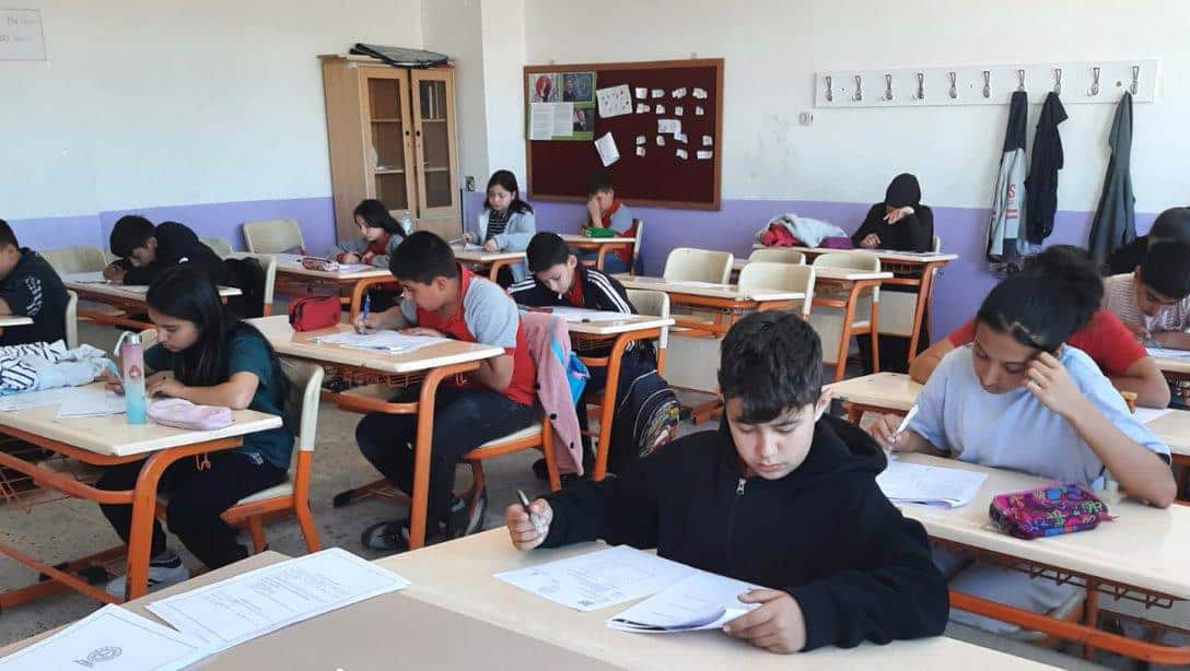 Kaman İmam Hatip Ortaokulu 6. Sınıf Öğrencilerine CEFR A1 Seviye İngilizce Sınavı Yapıldı