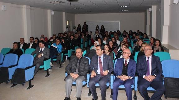 Fatma-Muzaffer Mermer Mesleki ve Teknik Anadolu Lisesi Öğrencileri Öğretmenler Günü Programı Düzenledi. 