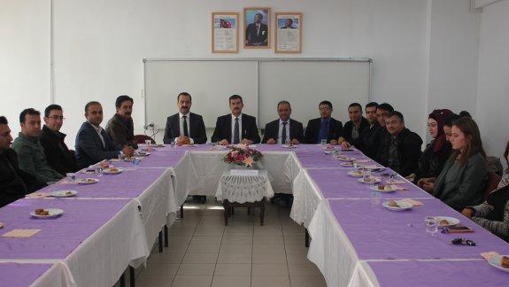 MEB Müsteşar Yardımcısı Muhterem Kurt Kırşehir Matematik Kitap Yazma Komisyonunu Ziyaret Etti