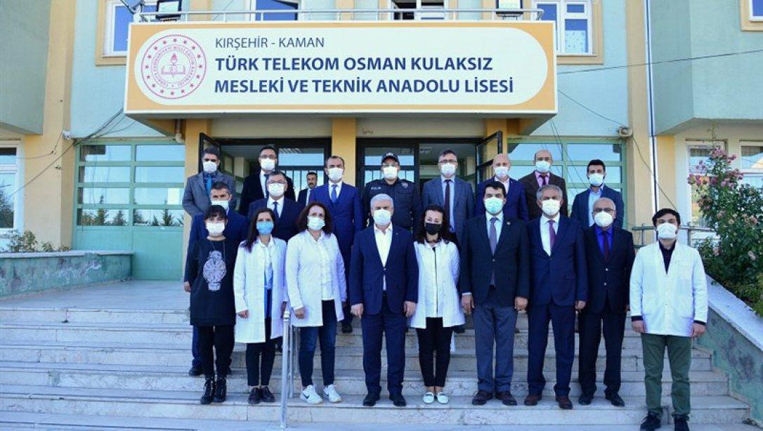 Valimiz Sayın İbrahim Akın'dan Kaman Türk Telekom Osman Kulaksız Mesleki ve Teknik Anadolu Lisesi'ne Ziyaret