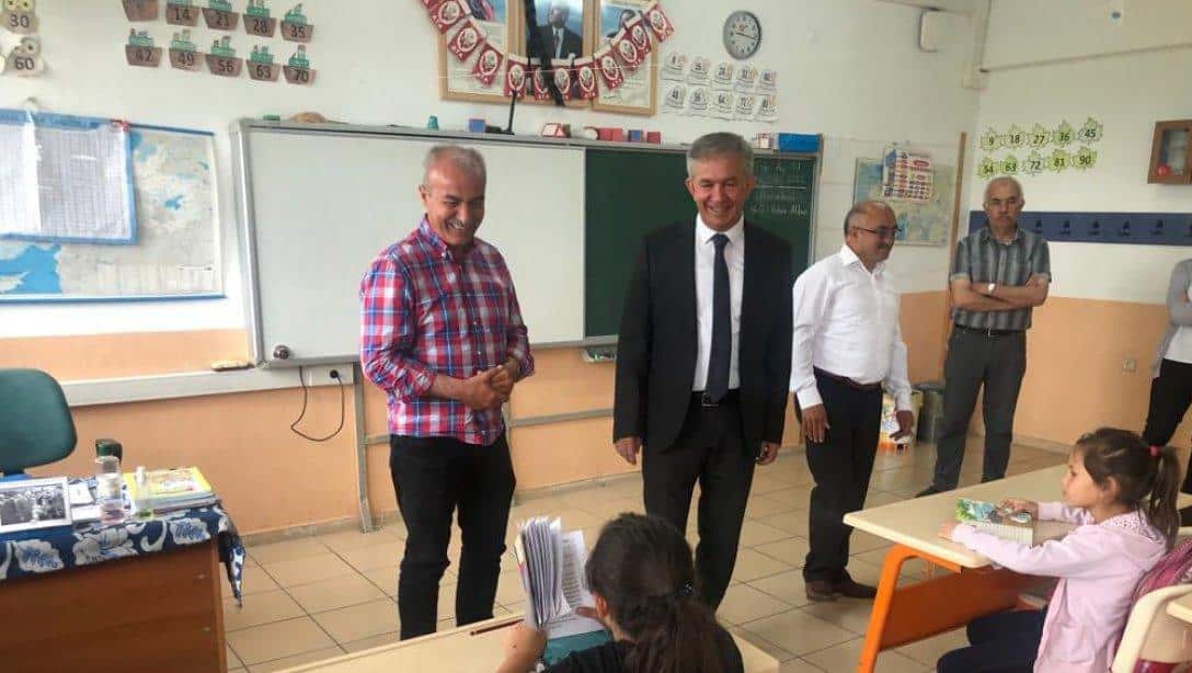İl Millî Eğitim Müdürümüz Sayın Metin Alpaslan Yüceer İlk ve Ortaokulunu Ziyaret Etti