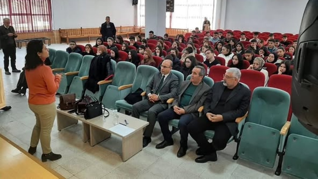 Mesleki ve Teknik Eğitim Politikası Kapsamında Öğrencilere Yönelik Eğitimler Başladı