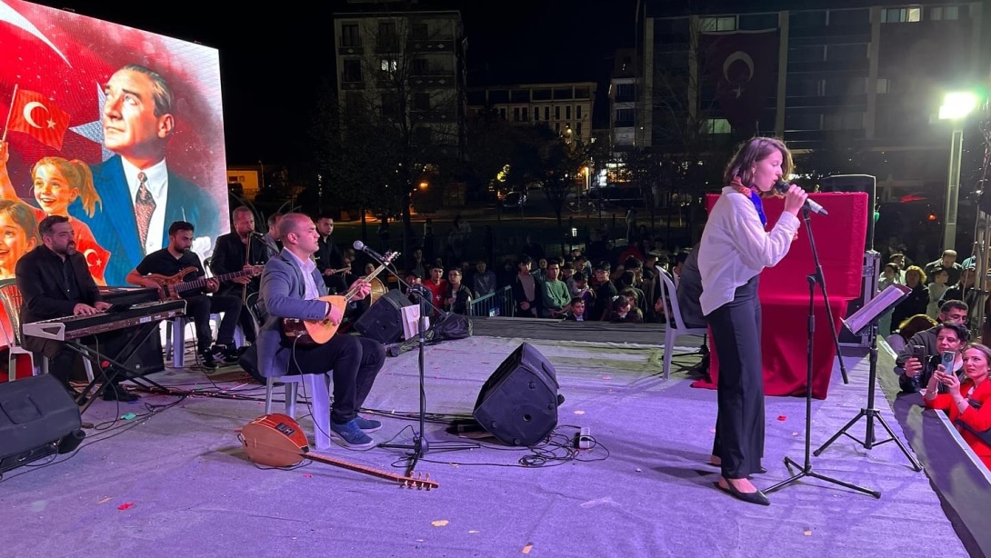 23 Nisan Ulusal Egemenlik ve Çocuk Bayramı'nda Unutulmaz Bir Gece