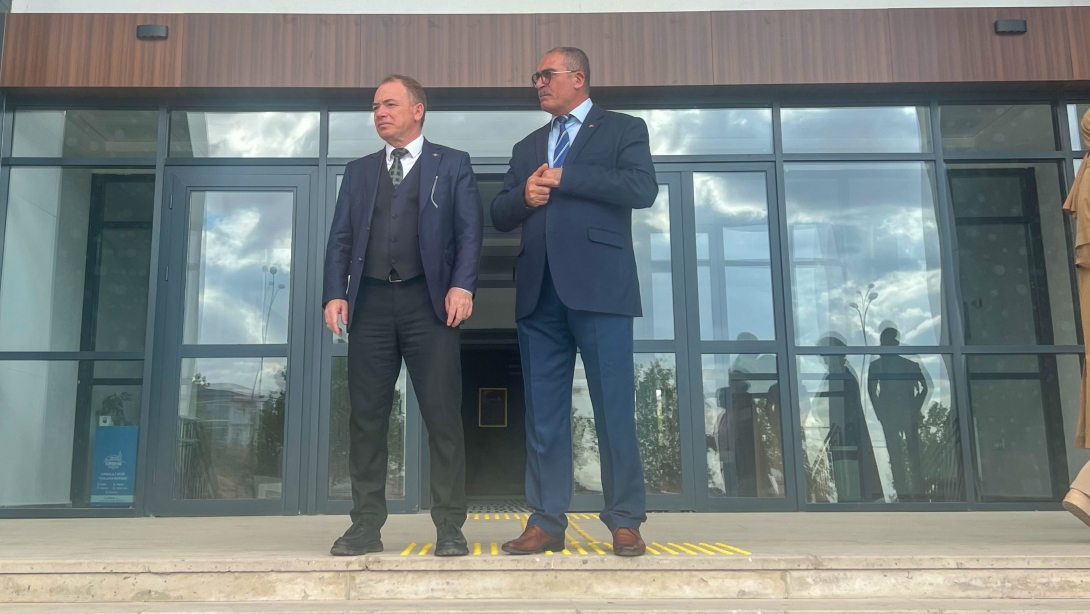 İl Millî Eğitim Müdürümüz Yasin Gülşen, Kırşehir Özel Eğitim Meslek Okulu ile Vahide Hüseyin Karahan Uygulama Okulunu Ziyaret Etti